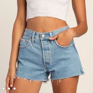 501 Light Stone Wash High Rise Distressed Denim Shorts W29
